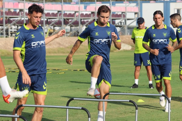 El UCAM CF busca ante el Betis Deportivo lo que se le resistió en casa contra el Costa Brava