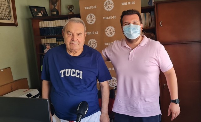 Veus Fé-Cé arranca su quinta temporada con José Benet, socio número 1 del Valencia CF