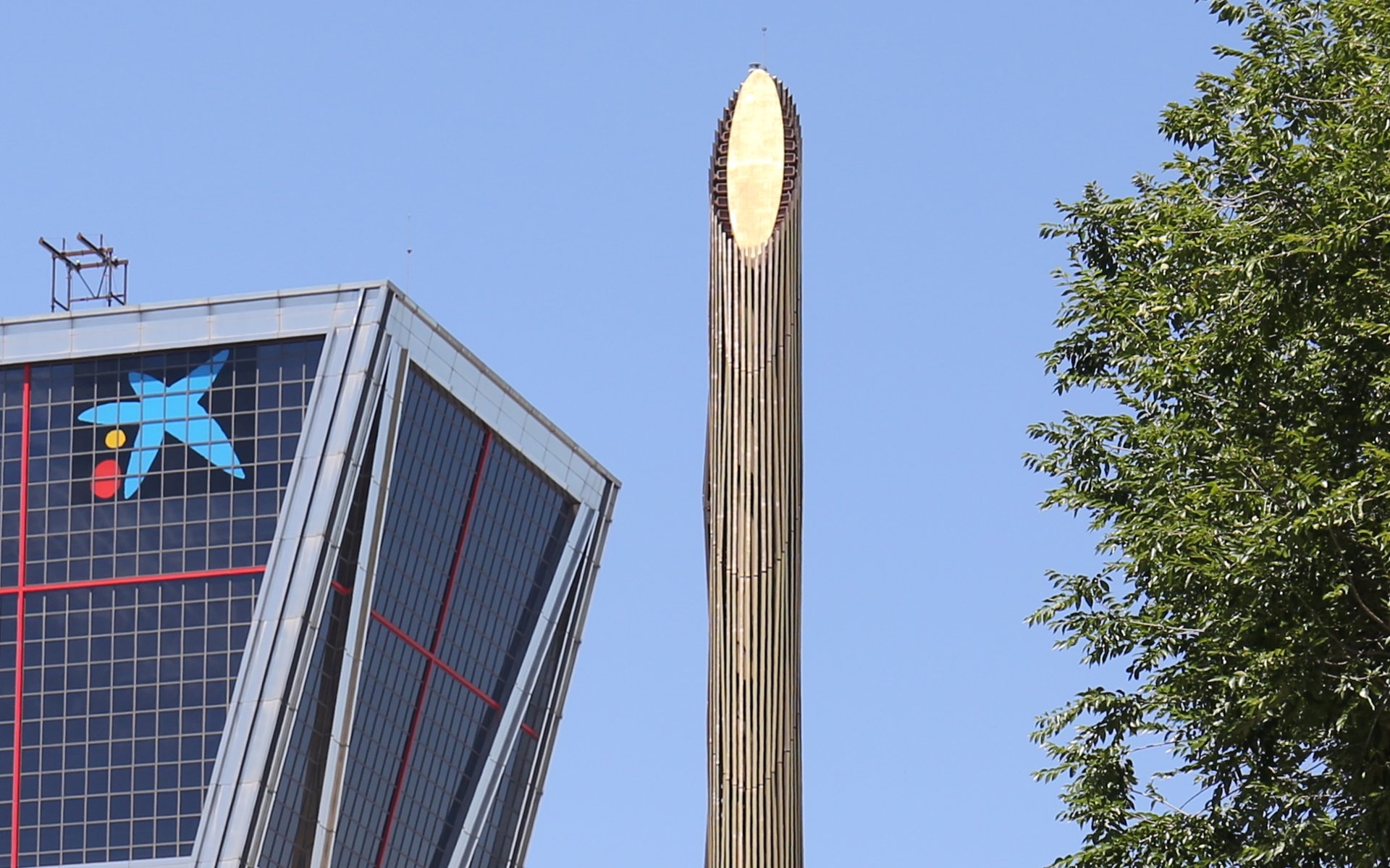 La UCCV denuncia a Caixabank por el 