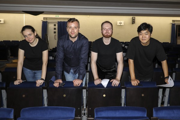 Deion Cho, Sanel Redzic, Marko Topchii i Elena Fomenko es disputen la final del Francisco Tárrega  