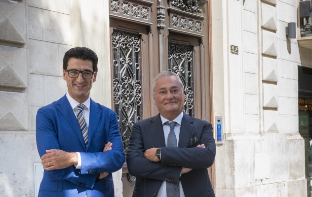 Ecija integra el despacho valenciano Enriquez & Asociados