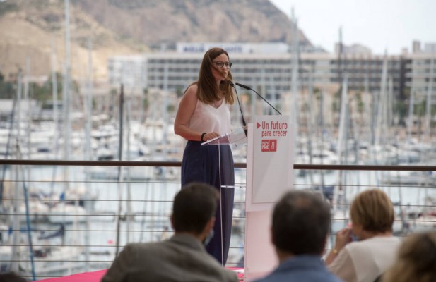 La consellera de Innovación busca jefe/a de gabinete tras la vuelta de María Cáceres a Radio Alicante