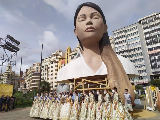 Consuelo Llobell en la 'plantà' tras la larga espera: 