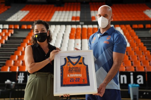 Herbolario Navarro prolonga una temporada más su compromiso con Valencia Basket