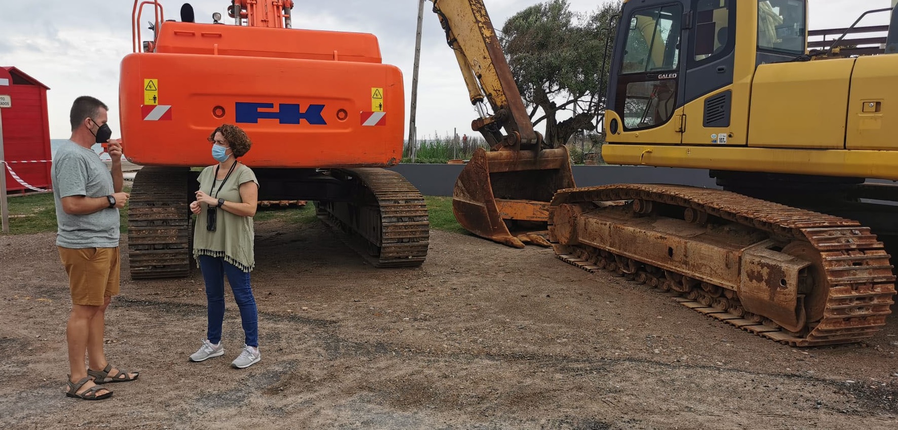 Arrancan las obras para construir las escolleras en la playa Casablanca de Almenara