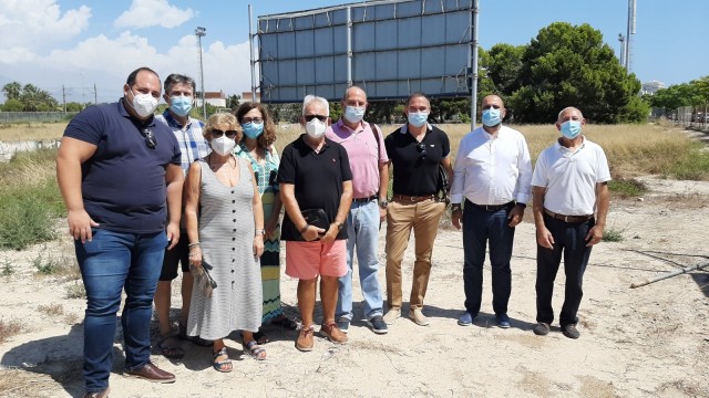 El PSOE compromete a los vecinos de Playa de San Juan el inicio del centro de salud en 2022