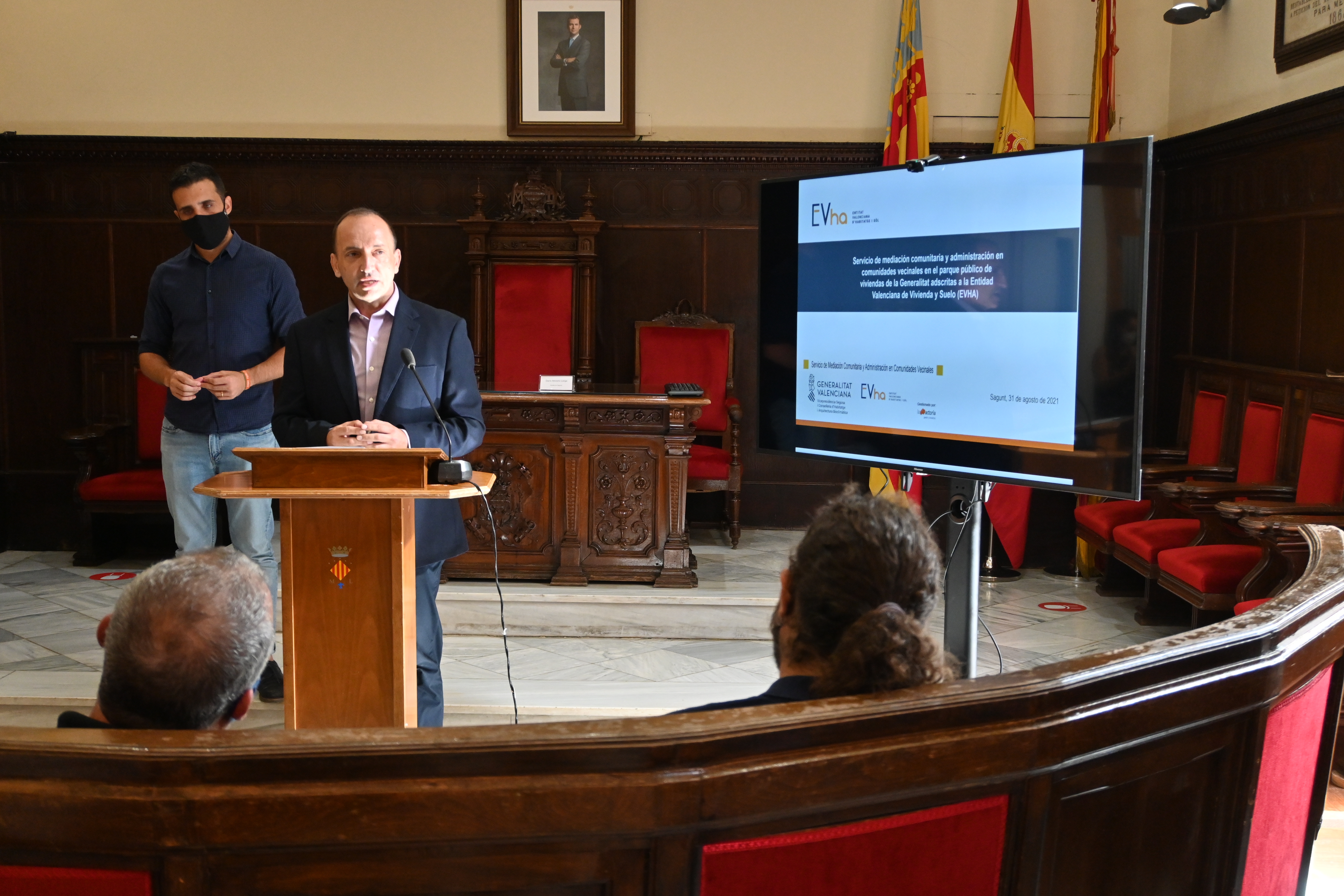 Dalmau destaca la dignificación del parque de vivienda a través del Plan de Mediación Social