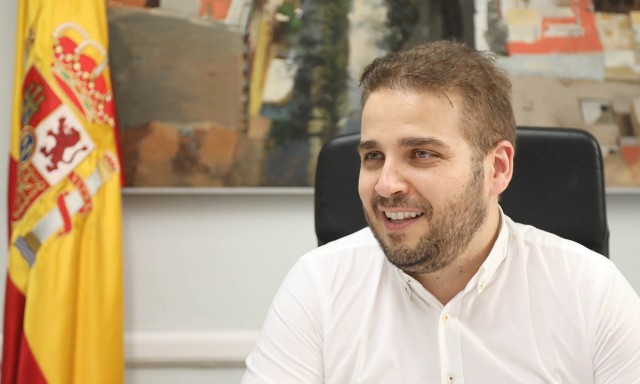 El diputado provincial Adrián Ballester renuncia a todos sus cargos políticos 
