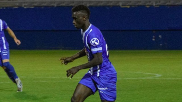 El extremo guineano Cellou recala en el Águilas cedido por el Lorca Deportiva