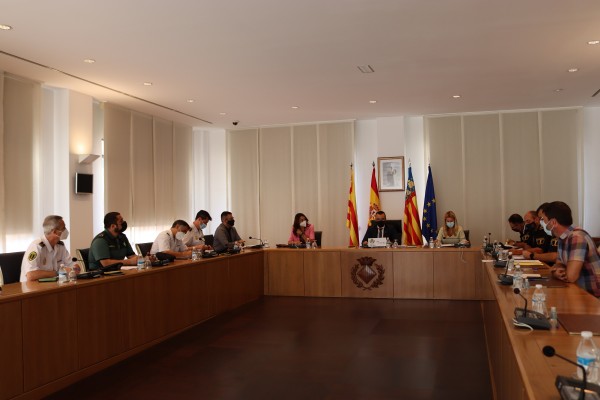 Vila-real confirma que el horario que regirán las peñas durante las fiestas será hasta las 00:30 horas