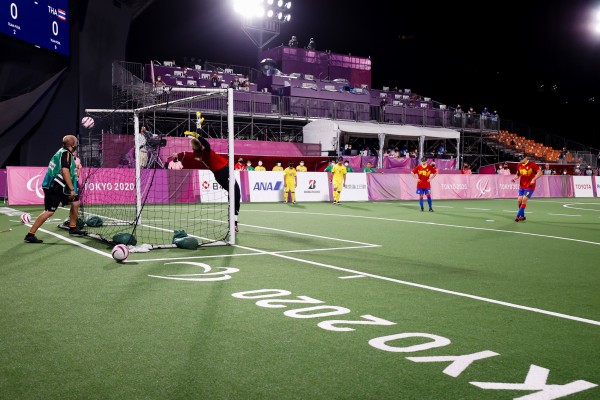 'A Pie de Podio' en los Juegos Paralímpicos: Marí y Martos consiguen diploma mientras que España se complica la vida en fútbol