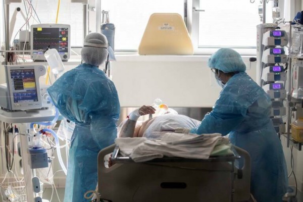 Los pacientes sintomáticos de covid-19 son más contagiosos