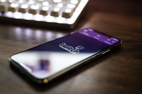 Onda suma a sus cursos de idiomas un taller en la red social Twitch


