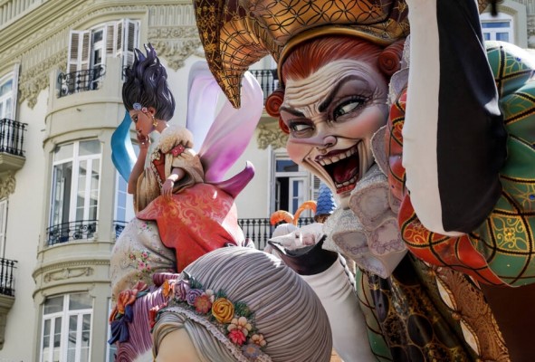 Las Fallas de València en septiembre, un trámite para sortear la pandemia y cerrar un ciclo
