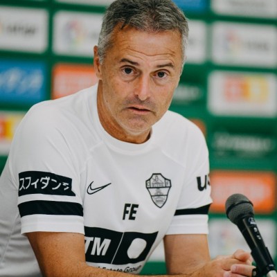 Escribá: 
