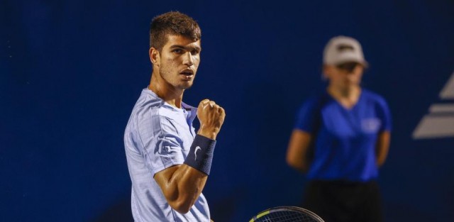 Alcaraz ya es semifinalista en Winston-Salem tras superar al estadounidense Giron