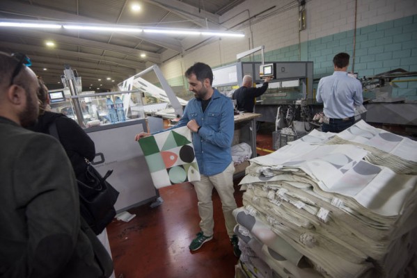 El fabricante alicantino de Zara e Ikea reduce un 8,5% las ventas por la covid pero eleva el beneficio