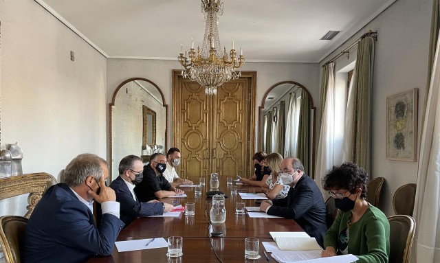 Iceta se compromete a convocar en septiembre la primera reunión del Estatuto del Artista
