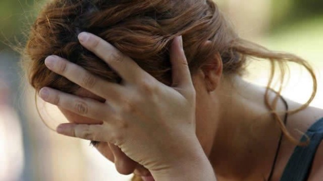 Los afectados por covid-19 que tienen dolor de cabeza presentan un mejor pronóstico