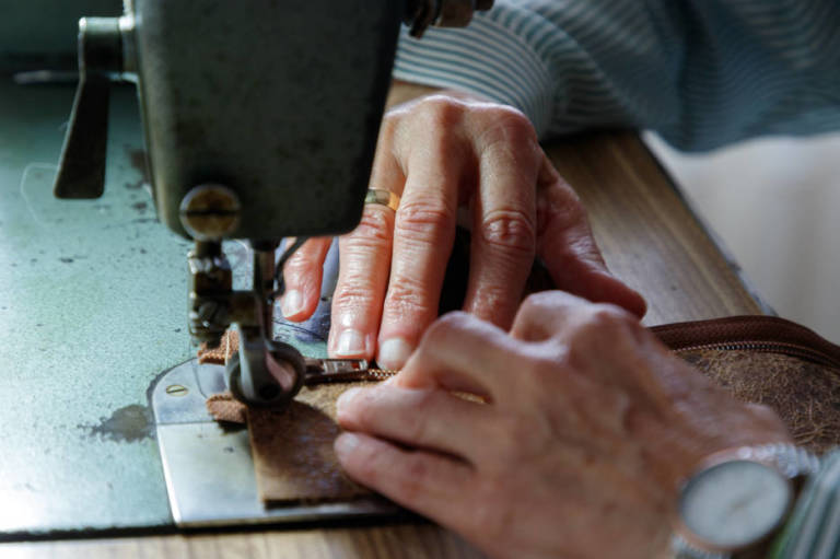 Condenado a seis meses de cárcel un empresario del calzado por no dar de alta a sus trabajadoras