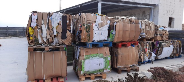 Alicante habilita un punto limpio en Tabarca para mejorar la recogida selectiva y de enseres