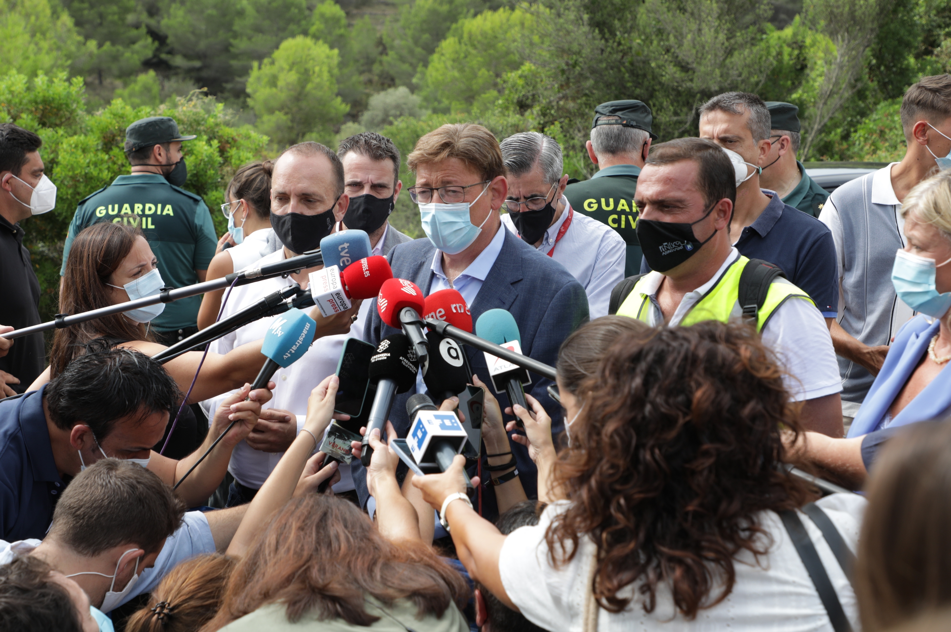 Puig anuncia que la Generalitat ayudará a realojar a las personas que vivían en el edificio derrumbado 