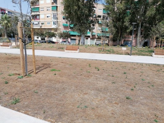 El PSOE denuncia la degradación del parque de la Ciudad de la Justicia al medio año de su 'estreno'