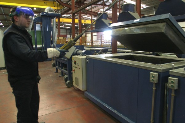 Los precios industriales de España moderan su subida en julio hasta el 15,3% y suman siete meses al alza