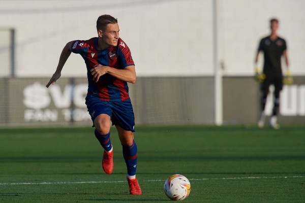La venta de Cucurella reactiva el interés del Getafe en De Frutos
