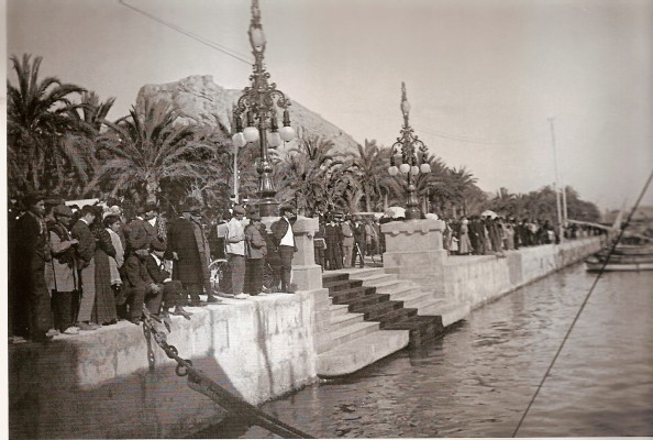 La remodelación del paseo del Puerto: ¿una oportunidad para rescatar la Escalera Real de 1908?