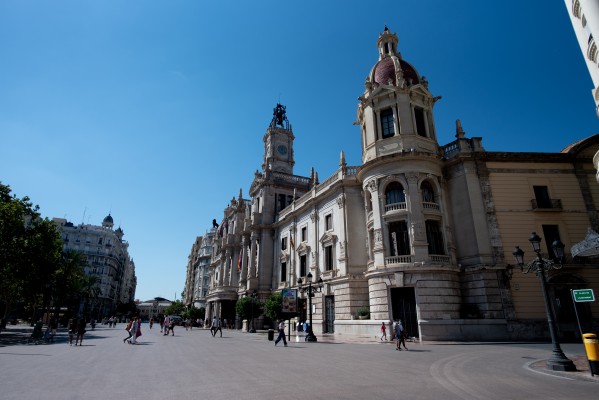 Con potencial; sin manos ni incentivos: examen a la oficina de fondos europeos de València