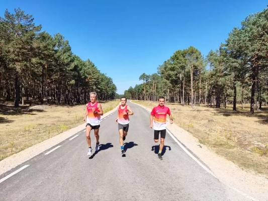 Iván Penalba retorna a València tras realizar una concentración con la selección española de ultrafondo