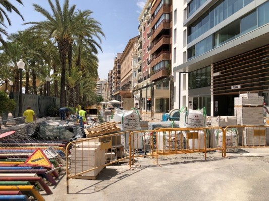 Alicante aplicará sanciones si persiste el retraso en la Explanada y prepara la apertura de Padre Esplá