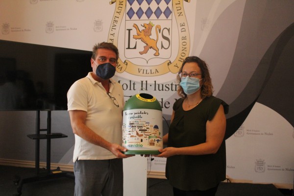 Nules continúa con la campaña de reciclaje de vidrio para conseguir la bandera verde