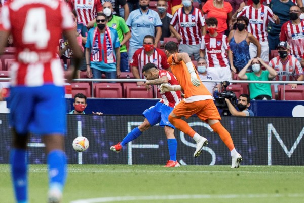 Casilla falla, Correa gana