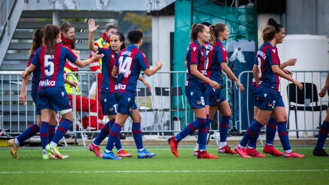 El Levante tendrá que eliminar al 'coco' Olympique de Lyon para jugar la Champions