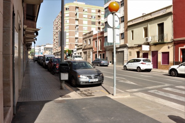 Onda incorpora las propuestas vecinales y licita por 1 millón la mejora de la avenida País Valencià