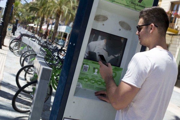 Castelló adjudica a Telefónica la nova Targeta Ciutadana, que facilitarà els serveis municipals