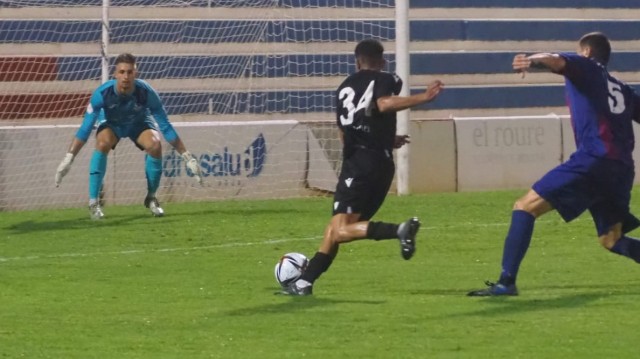 El Castellón cierra la pretemporada con derrota ante el Alzira y aún sin Pablo Hernández
