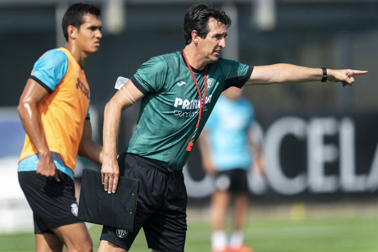 Emery está satisfecho con la plantilla y espera dar 