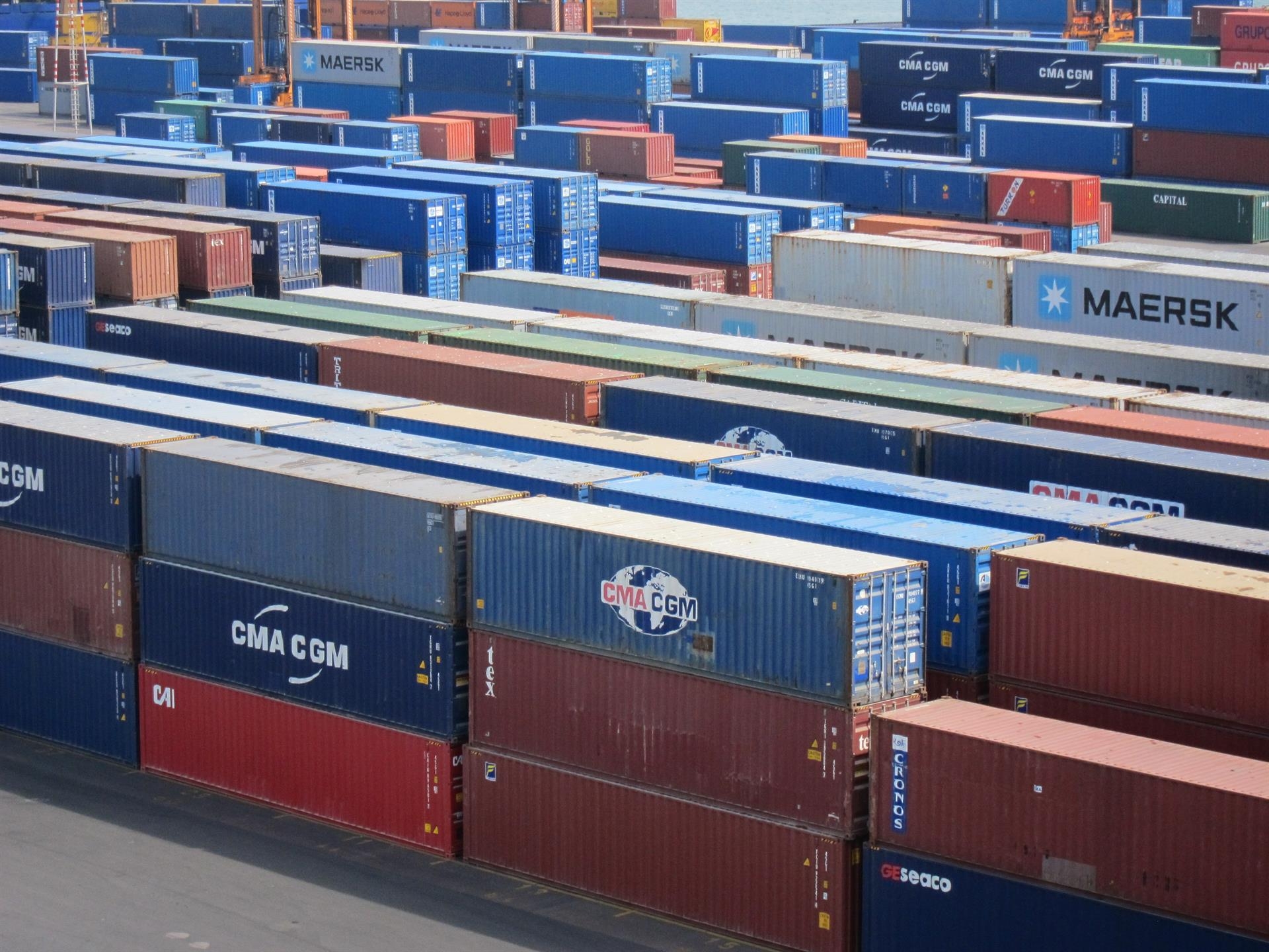 Contenedores de exportación. Foto: EUROPA PRESS - 