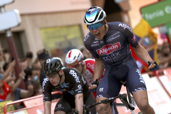 Philipsen confirma su estado de gracia, Elissonde se viste de rojo
