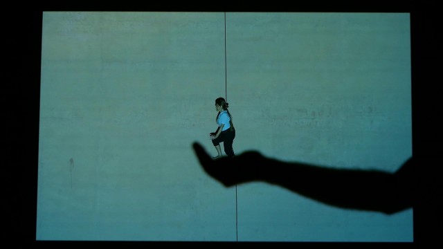 El teatro aéreo llega al Off Romà con 'Nada', una reflexión sobre el drama de la migración