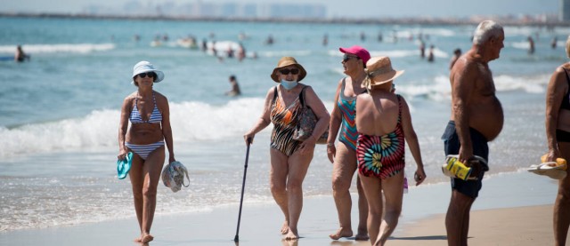 Los viajes del Imserso vuelven en octubre: un respiro para los mayores y para la hostelería regional