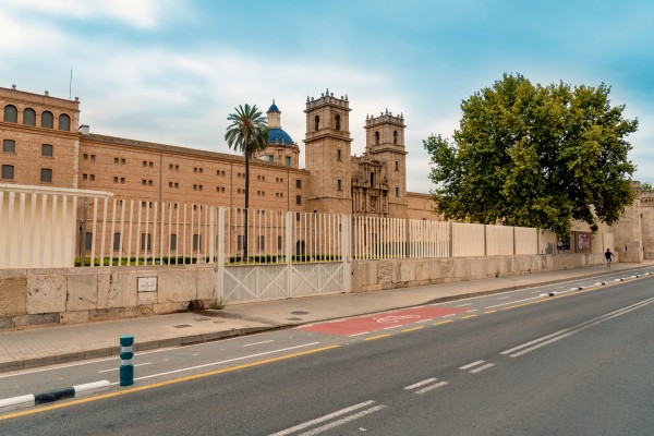 Obras Públicas concluye el carril bici entre València y Tavernes Blanques 