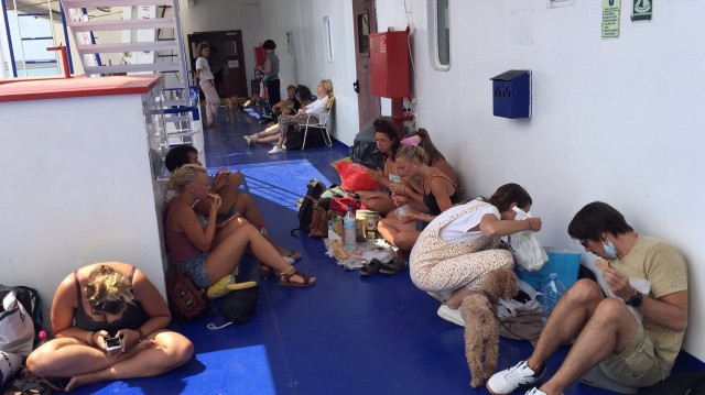 Un positivo en la tripulación causa retrasos y cancelaciones en los ferris entre Baleares, València y Barcelona