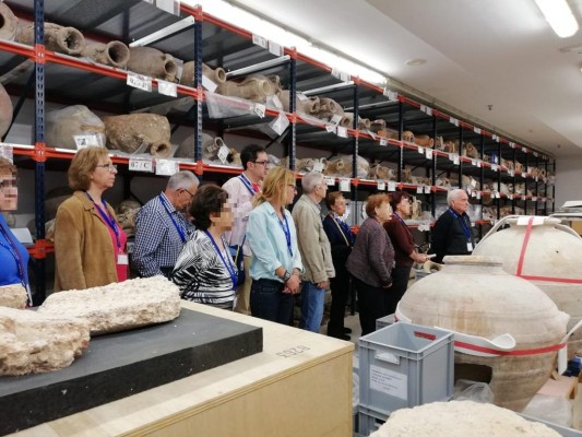Fundación MARQ acerca la historia y la cultura a personas con Alzheimer del Hospital de San Vicente
