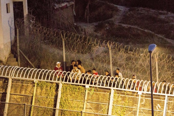 La delegada del Gobierno en Melilla dice que se reforzará la valla para evitar la entrada de inmigrantes
