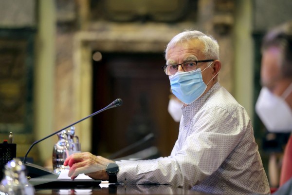 València se ofrece a acoger personas refugiadas de Afganistán