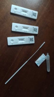 Cae la demanda de los test de antígenos en la Región en su tercera semana disponibles sin receta